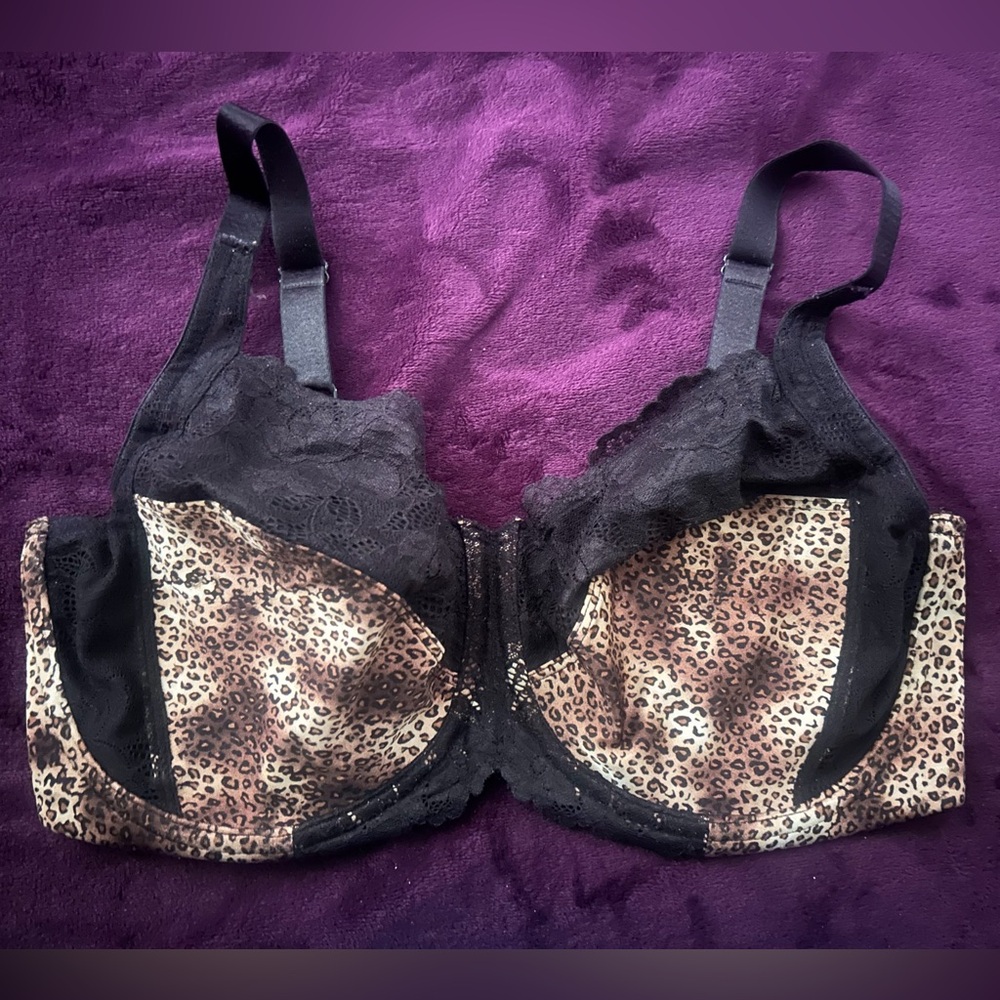 LILYETTE Black Animal Print Enchantment Cup Bra Full Coverage Lace Trim